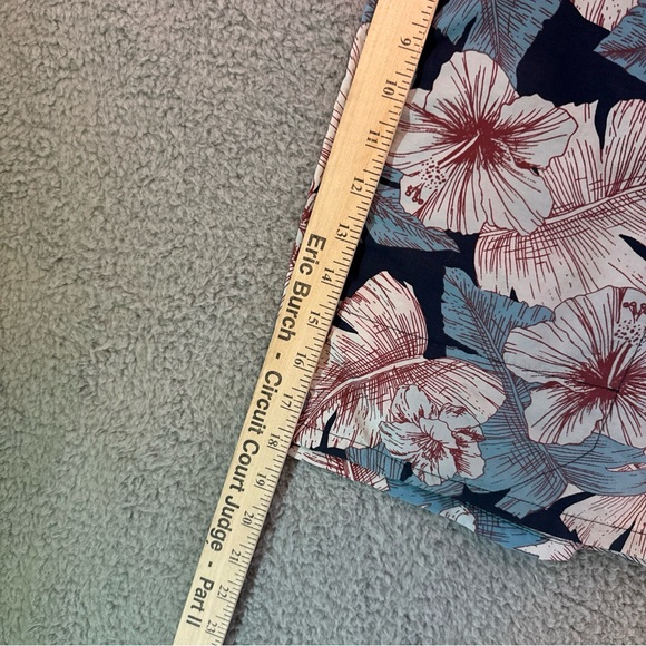 Patagonia Men’s Nylon Shorts XL Drawstring Floral Leaves Palm Pockets - Picture 5 of 8